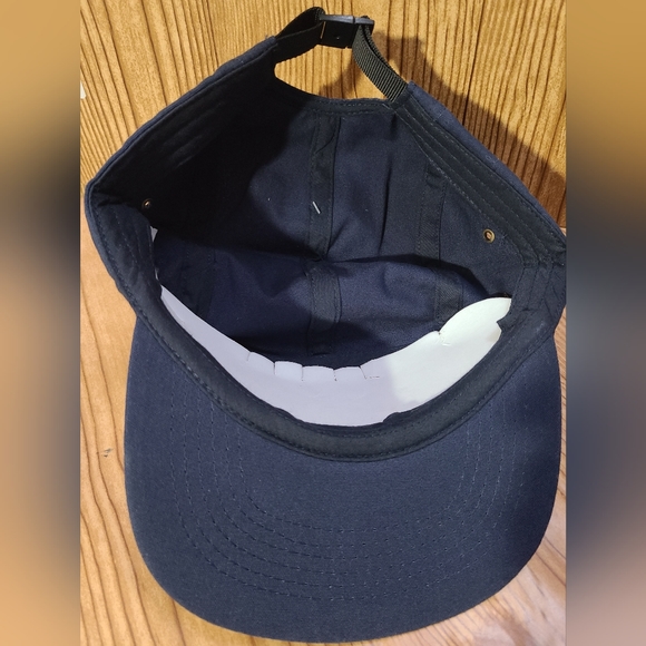 Beechfield adjustable strapback hat OSFM (NEW) - Picture 3 of 6